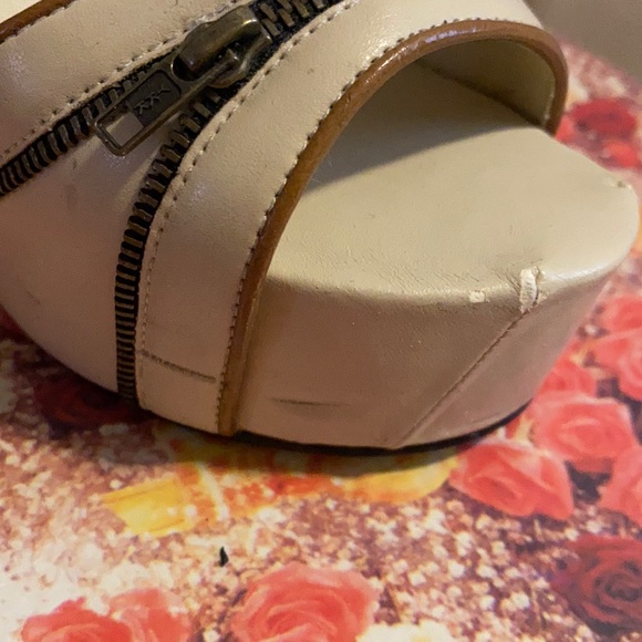 K.I.S. heels - Picture 6 of 10